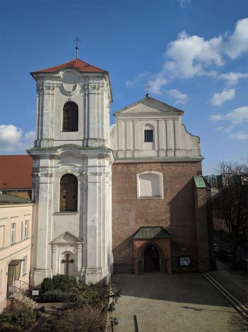 Dominikanska 9 - Bemyguest! In *